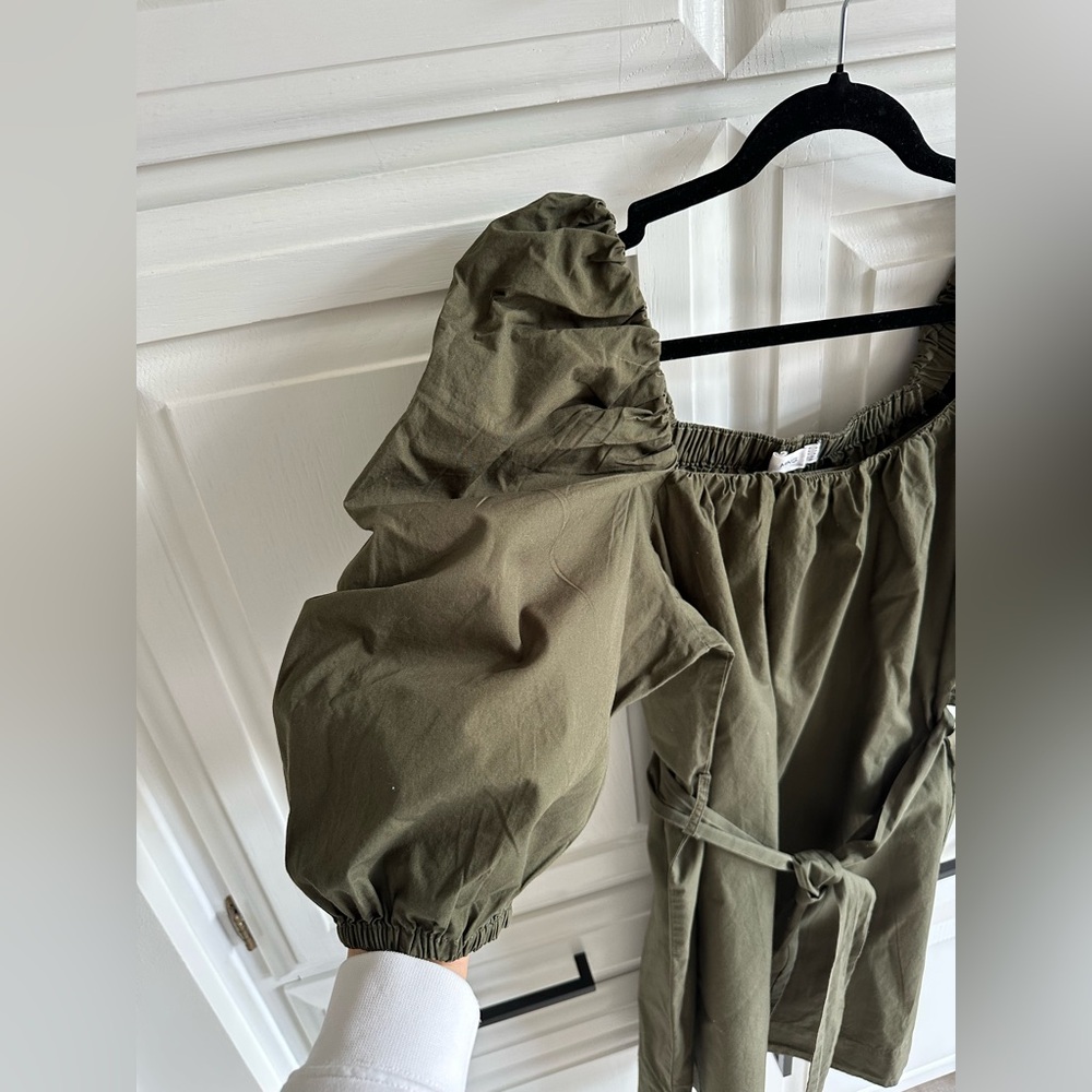 MANGO Khaki Cotton Poplin Off-Shoulder Dress with Puff Sleeves - Picture 7 of 11